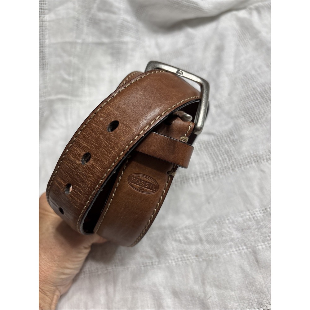 mens fossil leather belt‎ 40" Silver Colored Buckle